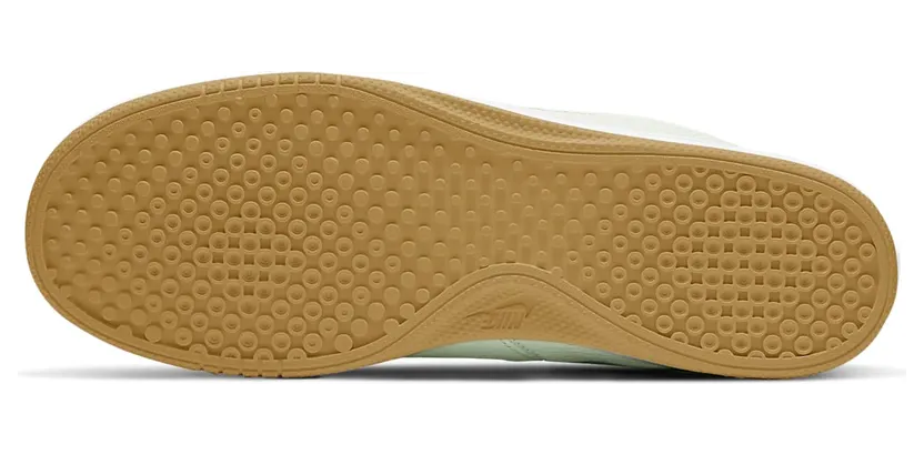 nike-court CW1067-104