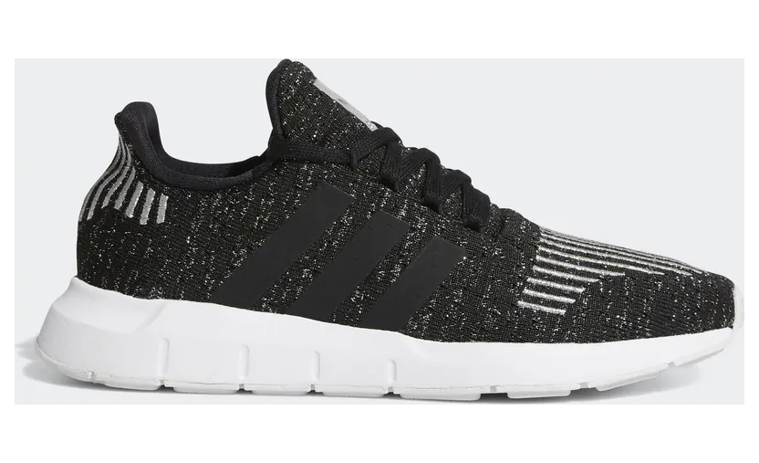 adidas Swift Run Core Black (W)