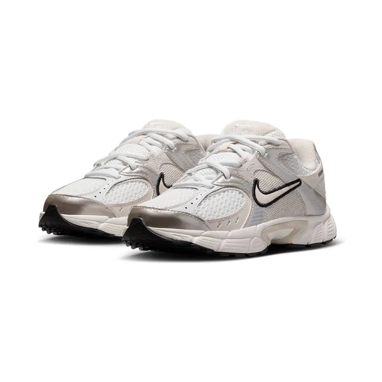 nike-v5-rnr HQ6411-102