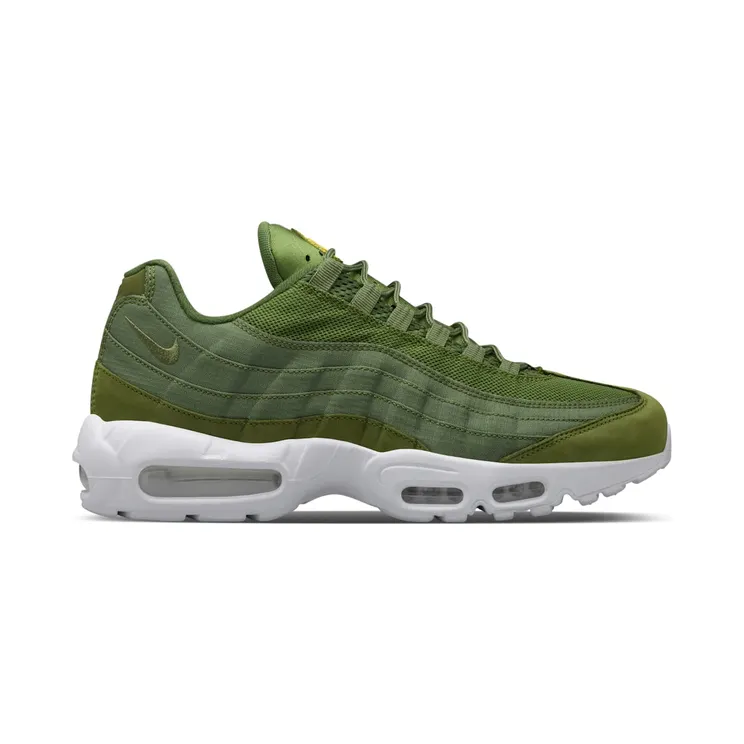 Nike Air Max 95 SP x Stussy – “Dark Olive / Varsity Maize / White” (834668-337)