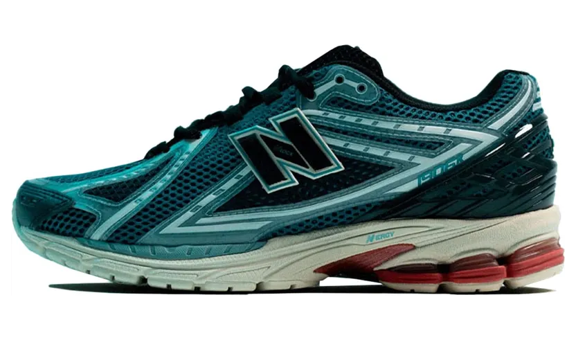 New Balance 1906R Footpatrol X-Ray (M1906RFP)