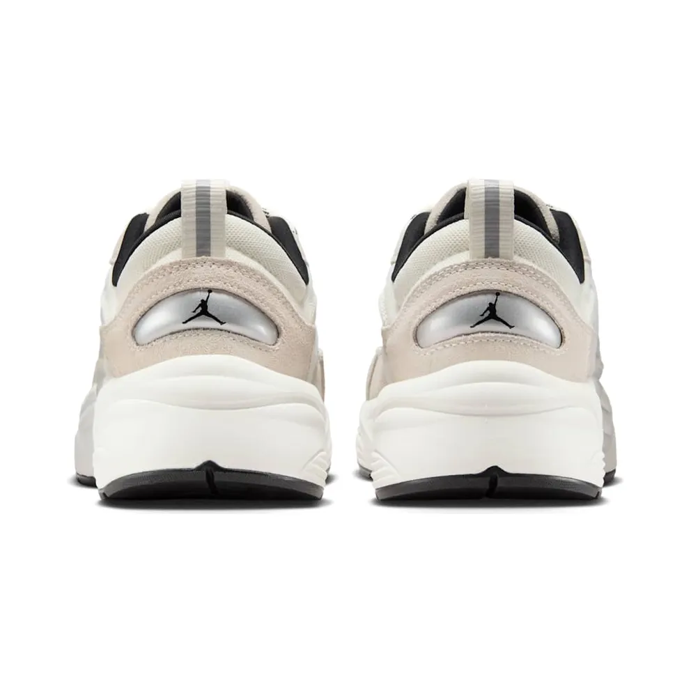 Jordan Trunner O/S “Sail” (IB3722-102)