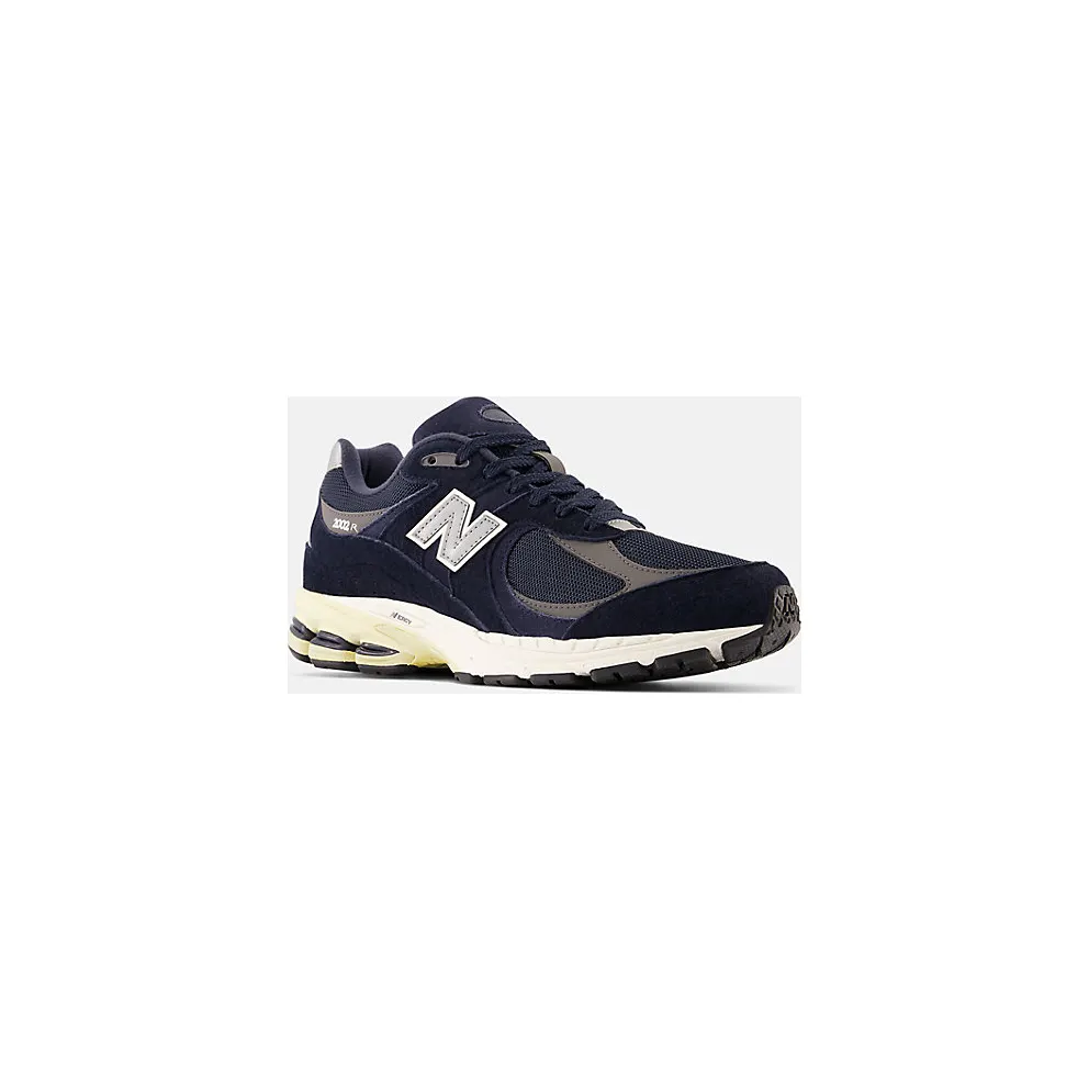 New Balance 2002R “Eclipse” (M2002RCA)