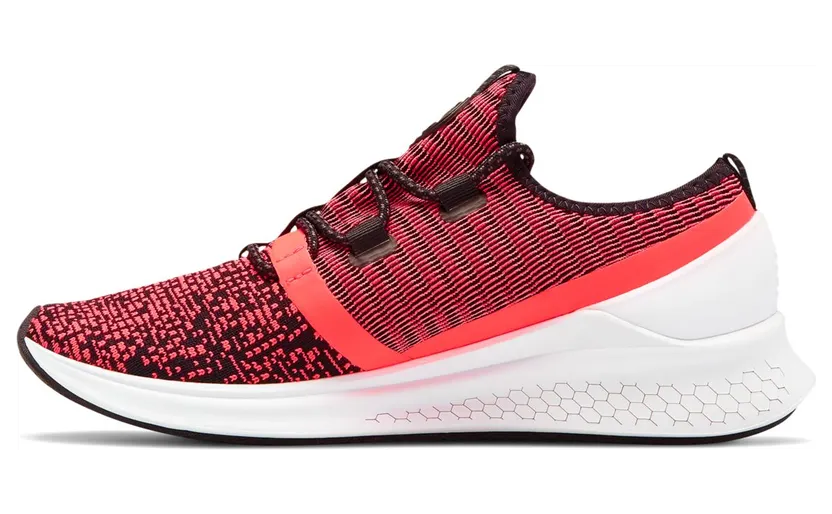 new-balance-fresh-foam WLAZR-MC