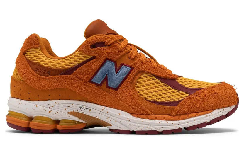 new-balance-sneaker ML2002R1