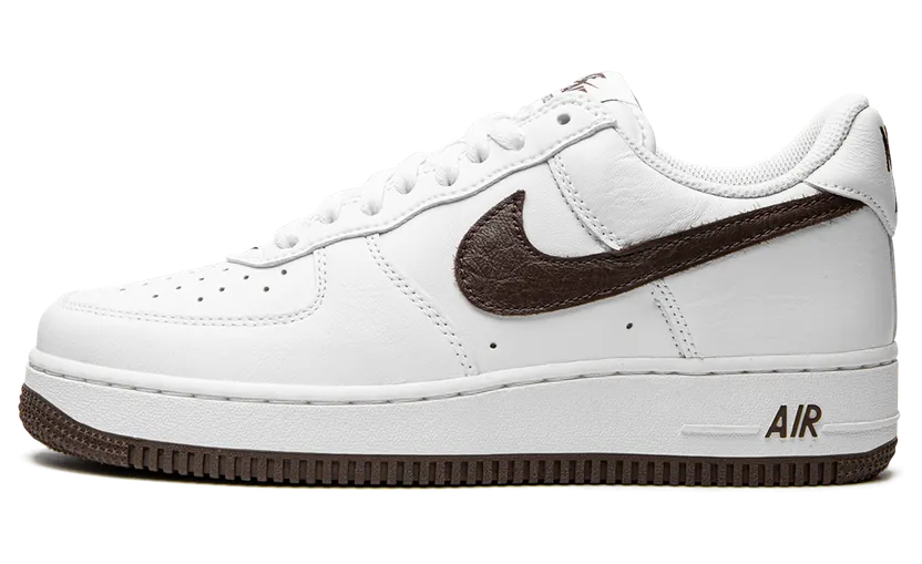 Nike Air Force 1 Low Retro Wit/Metallic Gold/Chocolate (DM0576-100)