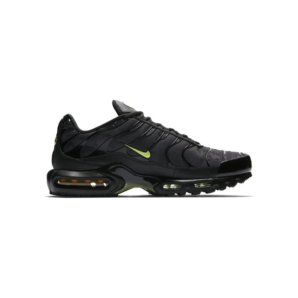 Nike Air Max Plus Black Volt Glow “Black / Wolf Grey” (AJ2013-001)