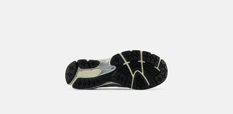 New Balance 1906L “Silver” (U1906LAE)