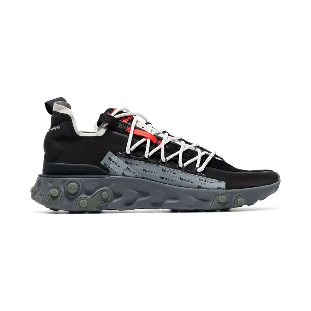 Nike ‘ISPA React’ – Black (AR8555)