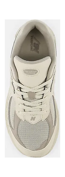 new-balance-2002r GC2002BE