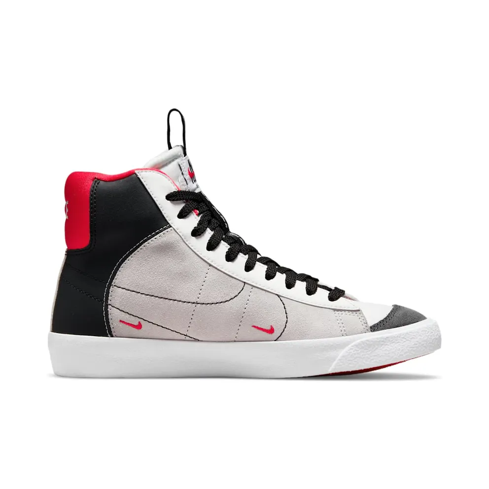 Nike Blazer Mid ’77 SE Dance Older Kids’ White (DH8640-100)