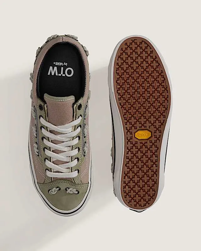 Vans Old Skool (VN000Y1CHAD)