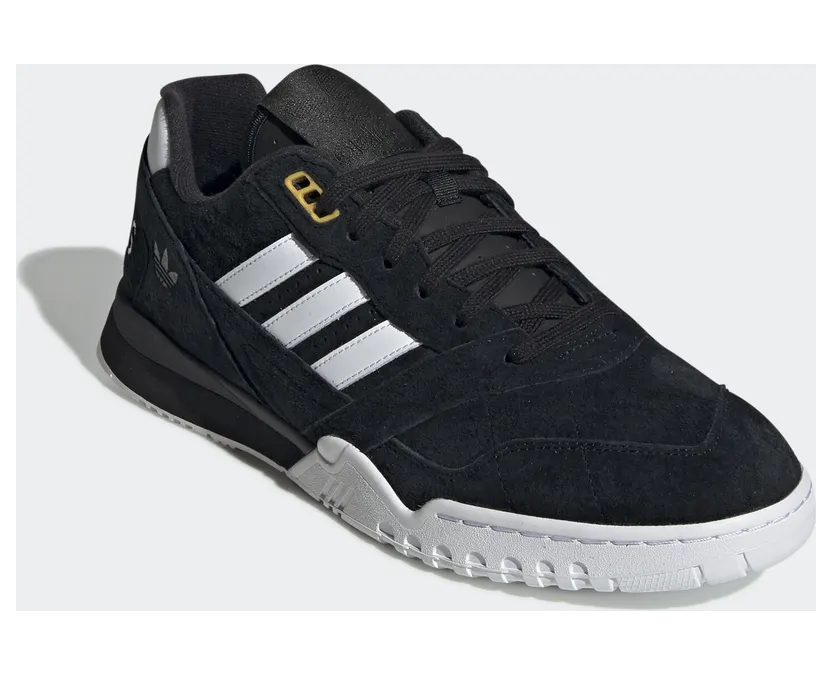 adidas-a-r-trainer EE9393
