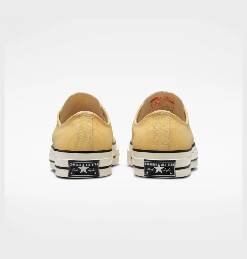 converse-chuck-taylor-all-star A02770C