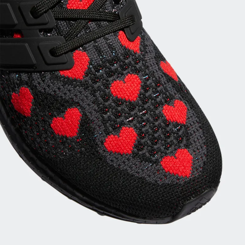 adidas Ultraboost 5.0 DNA Core Black / Core Black / Vivid Red (GX4105)