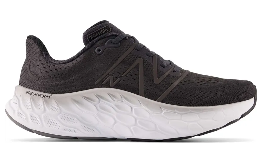 New Balance Fresh Foam X More v4 Schwarz (MMORGG4)