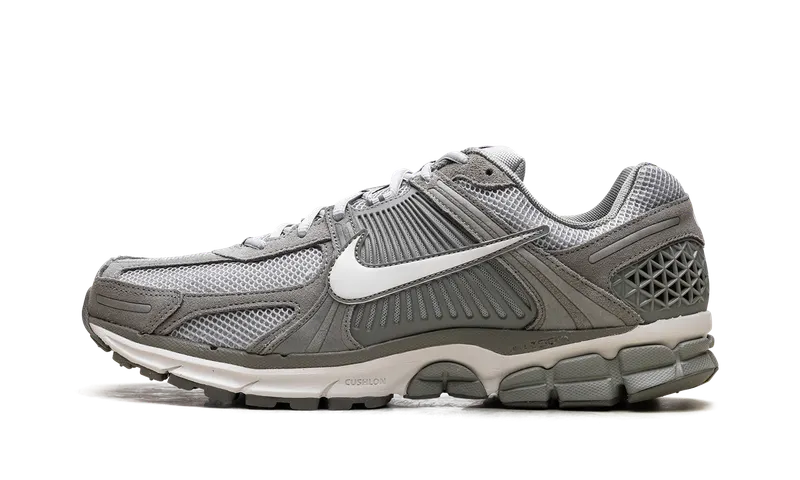 Nike Zoom Vomero 5 “Dark Stucco” (HF1553-002)