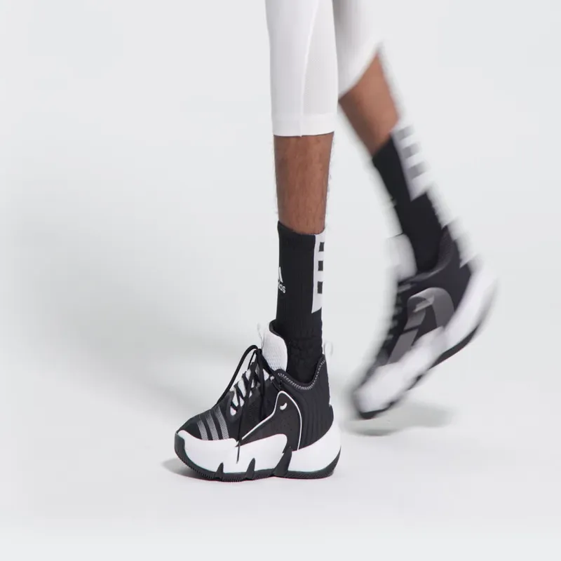 adidas Trae Unlimited Core Black / Cloud White / Core Black (HQ1020)