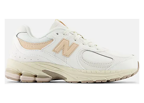 New Balance 2002 GS “Beige / White” (GC2002VF)