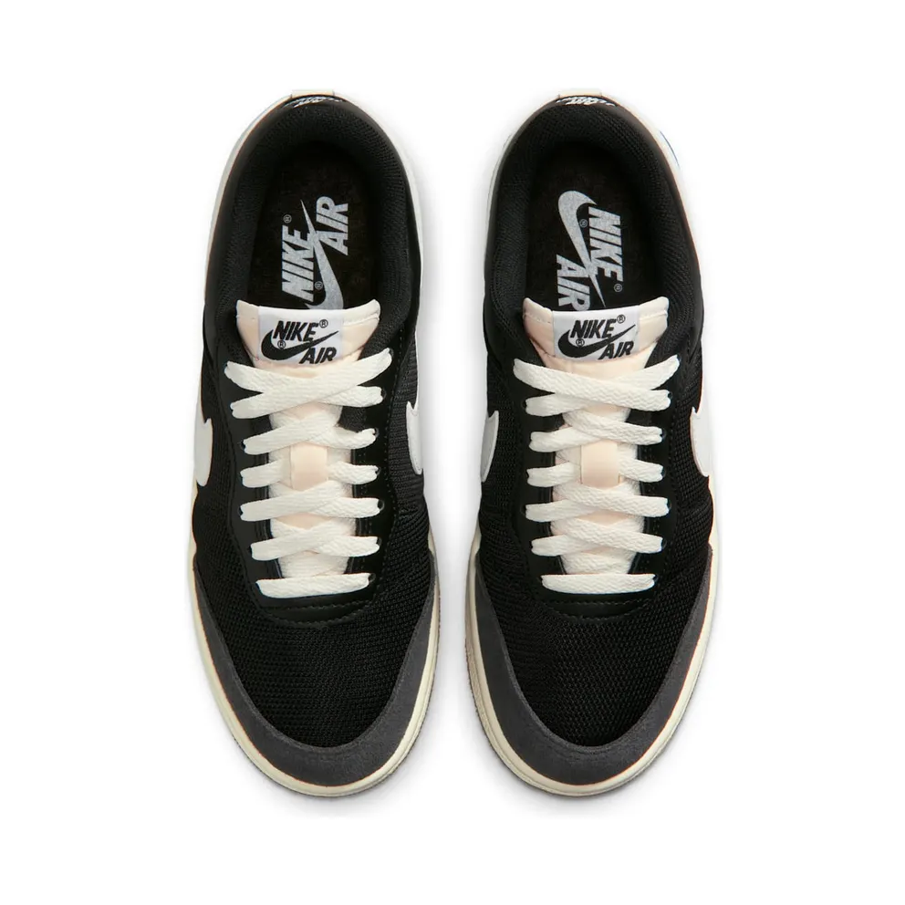 Air Jordan Skyline Low Black & Sail (IQ0704-001)