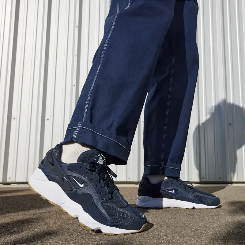 Nike Air Huarache Runner “Dark Obsidian” (DZ3306-400)