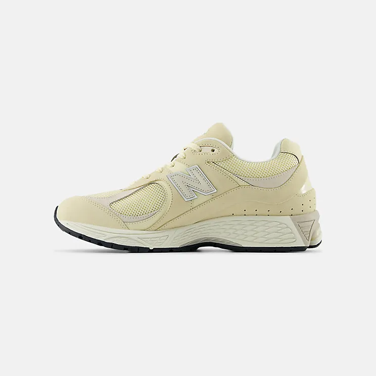 new-balance-2002r M2002RFI