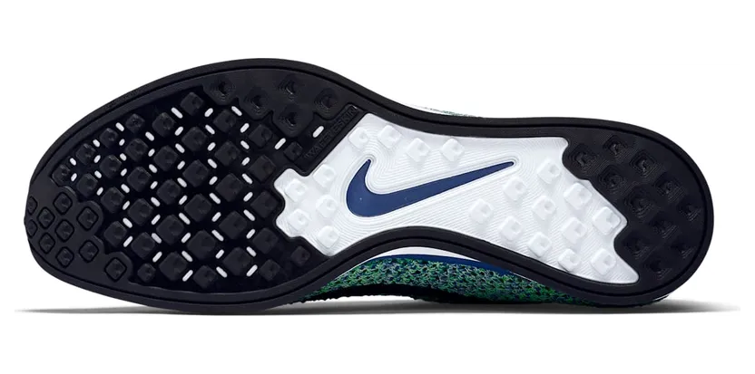 nike-flyknit-racer 526628-104