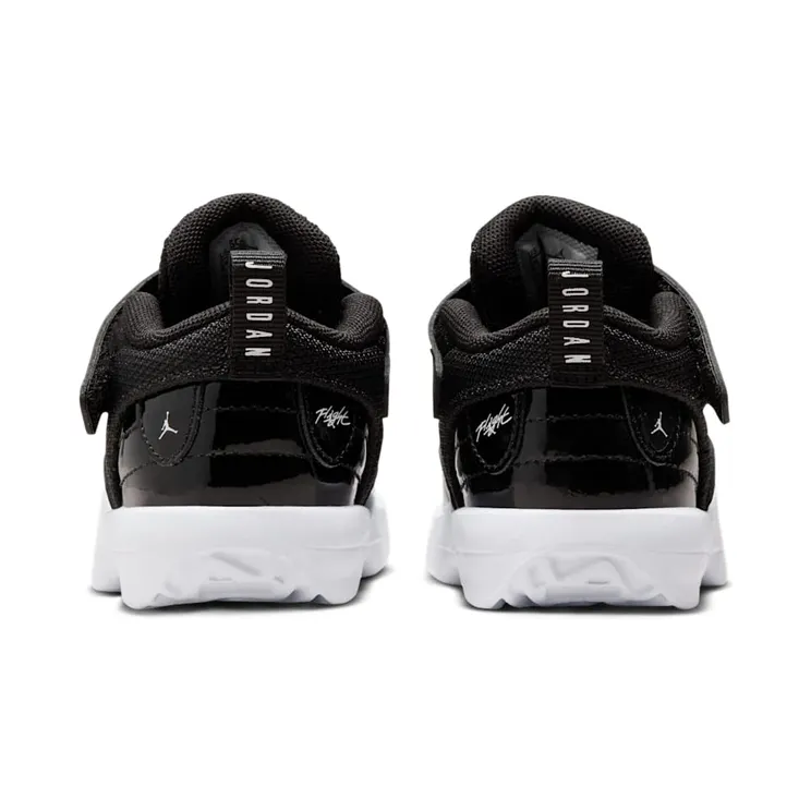 air-jordan-max-aura FQ8296-010