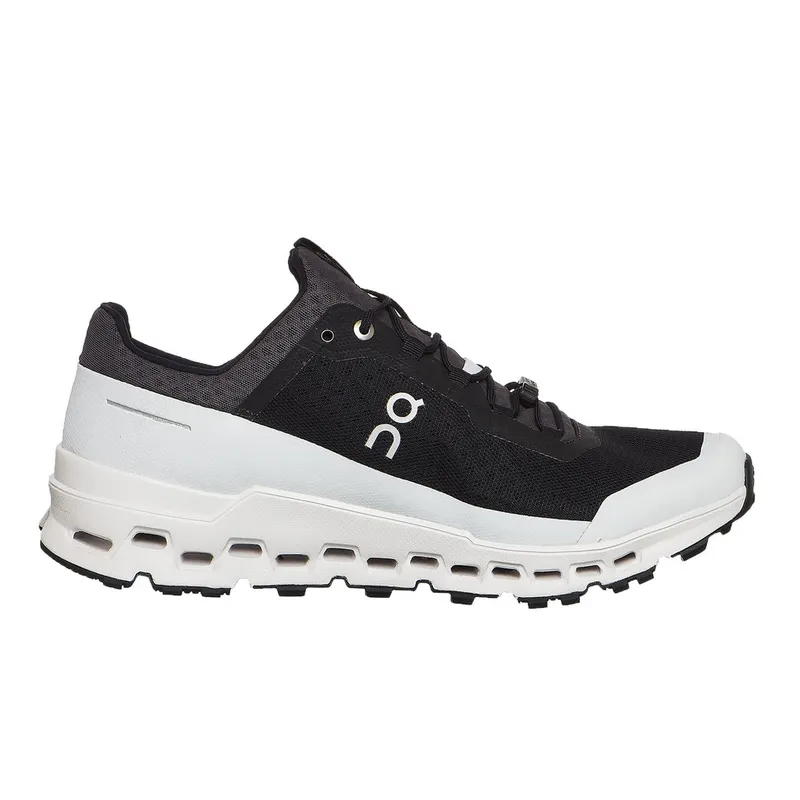 On Running Cloudultra Black / White (4499543)