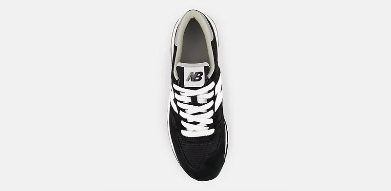 New Balance New Balance Black/White (M990BK1)
