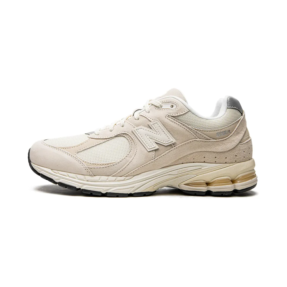 New Balance 2002R “Calm Taupe” (M2002RCC)