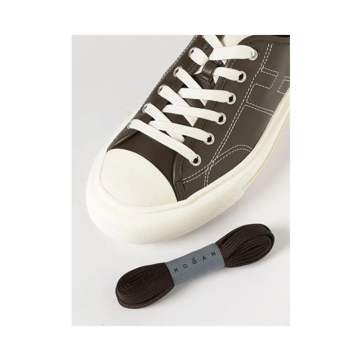 Hogan Rebel Low-Top Sneakers in Smooth Calfskin with Side H Logo Brown (HXM6910FZ60UYE32TQ) (3)