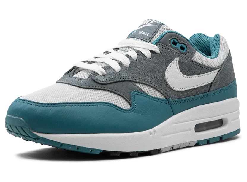 nike-air-max FB9660-001