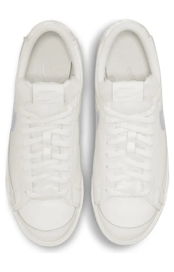 nike-blazer DO8993-100