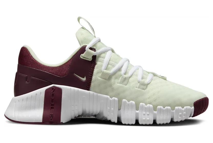 nike-free FN7099-020