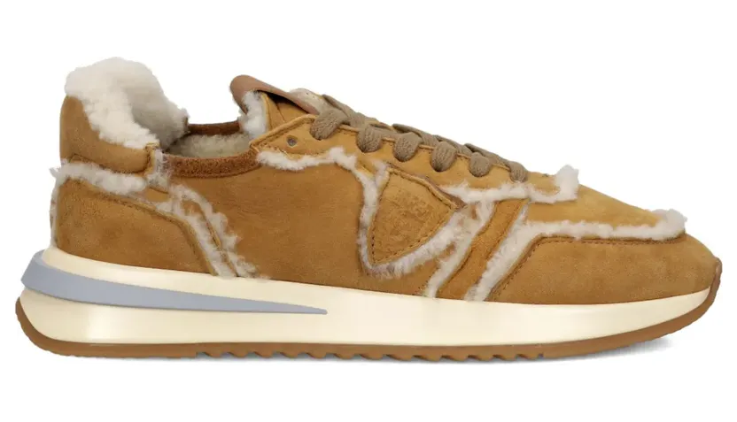Philippe Model Paris Sneakers mit Shearling-Besatz – Braun (TYLDMD01)