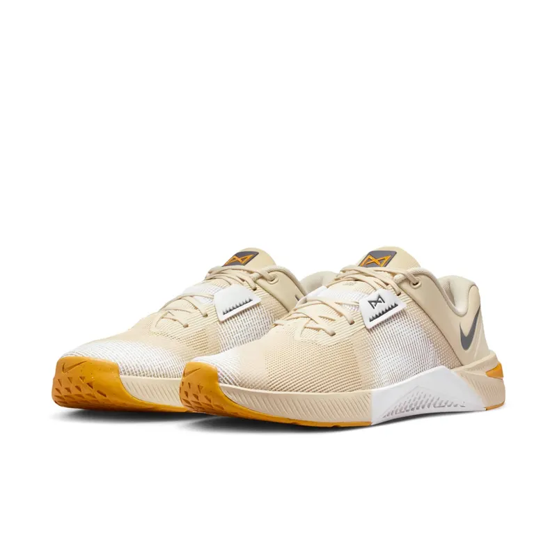 Nike Metcon 10 “Light Khaki Gold Leaf Grey” (HJ1875-201)