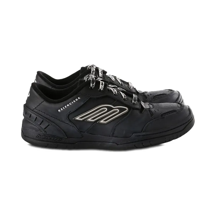 Balenciaga Hamptons Worn-Out “Black” (841765 WCURB 1000)