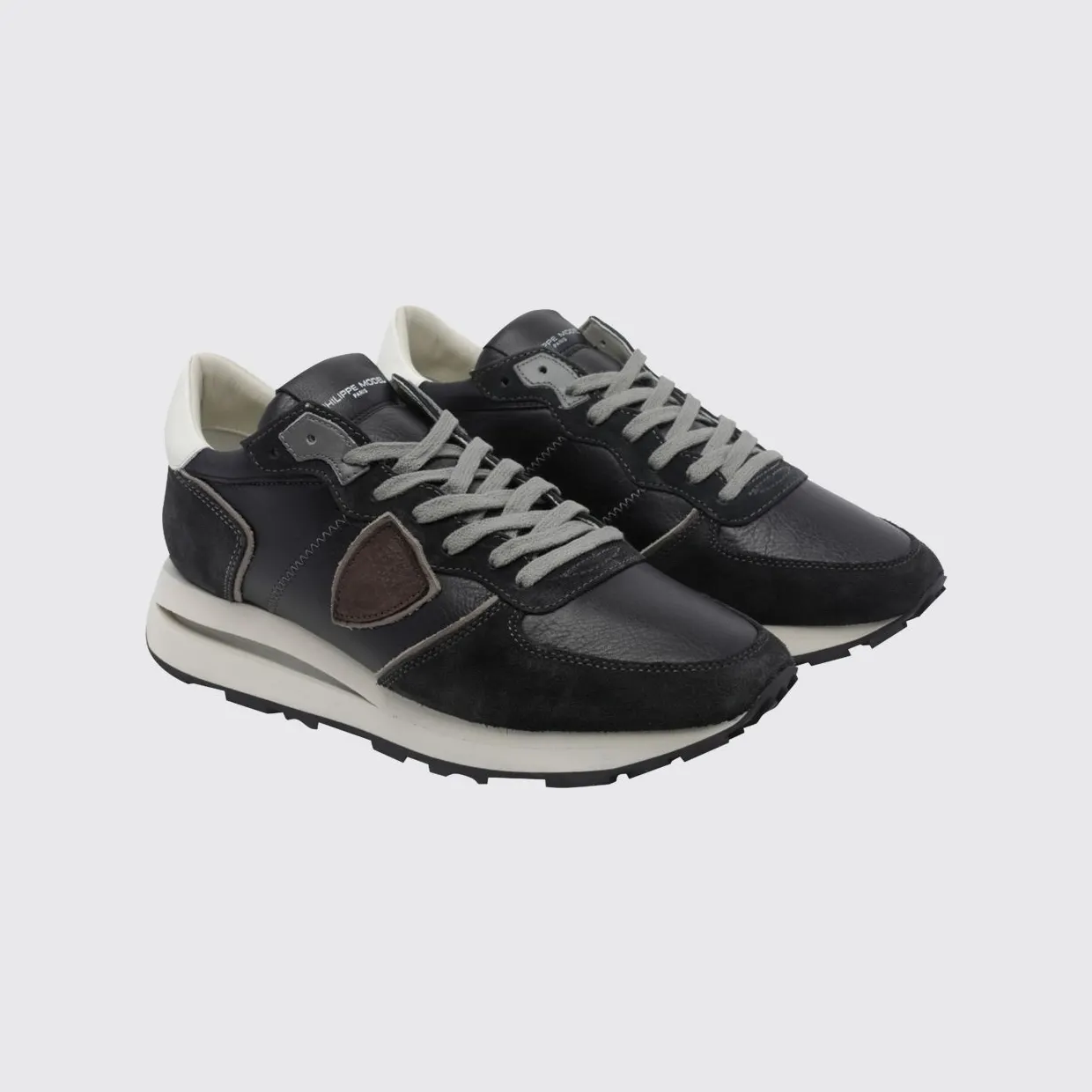 Philippe Model Tropez Haute Suede Low-Top Sneakers with Serrated Sole Black 2 (TKLUVD05)