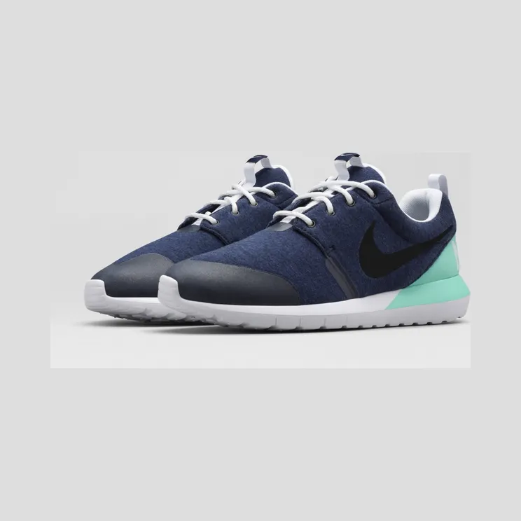 Nike Roshe Run Tech Fleece “Obsidian / Bleached Turquoise / Black” (652804-403)
