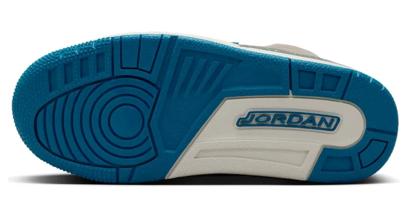 air-jordan-3 IB7064-001