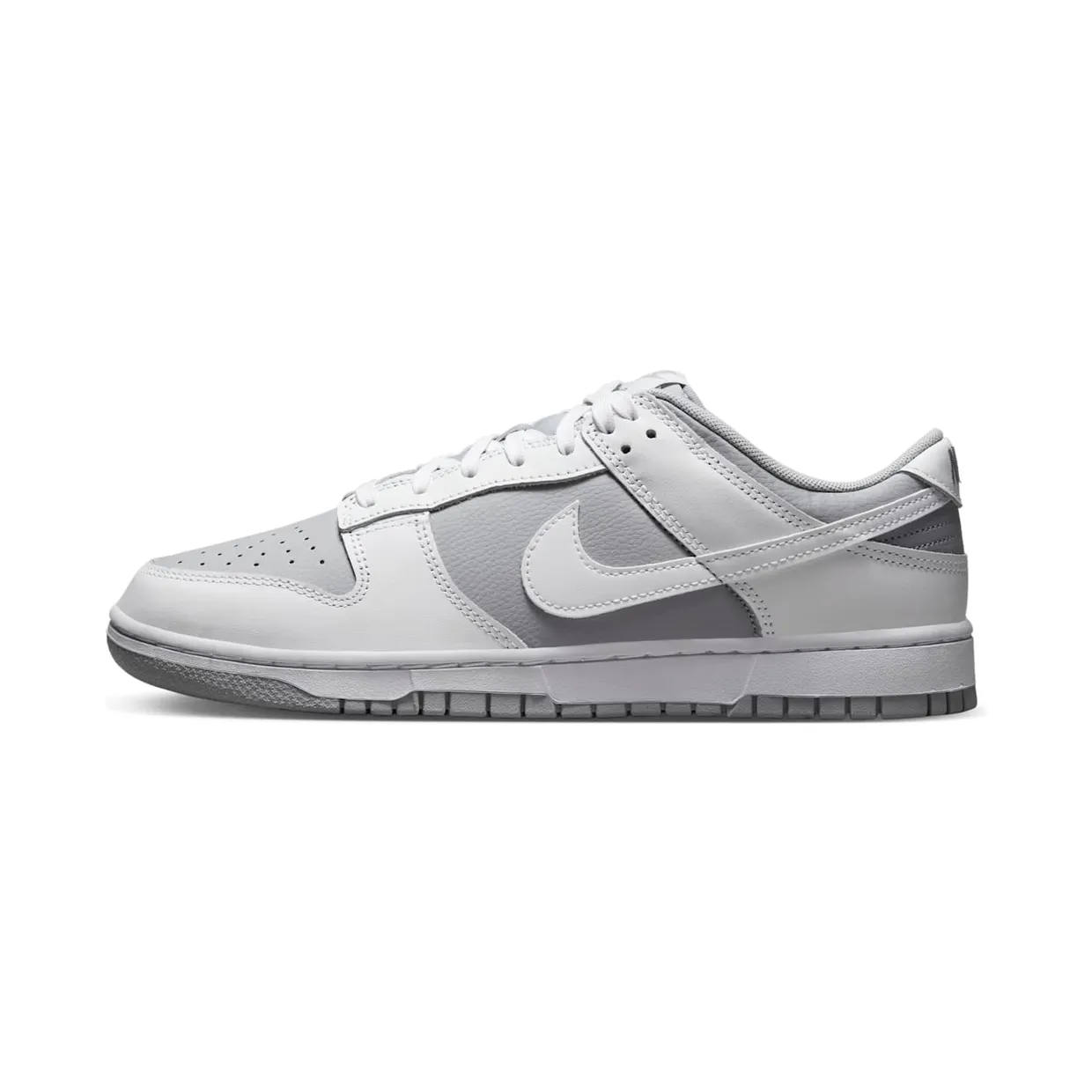 Nike Dunk Low “White/Grey”: de rustigste Dunk in je rotatie