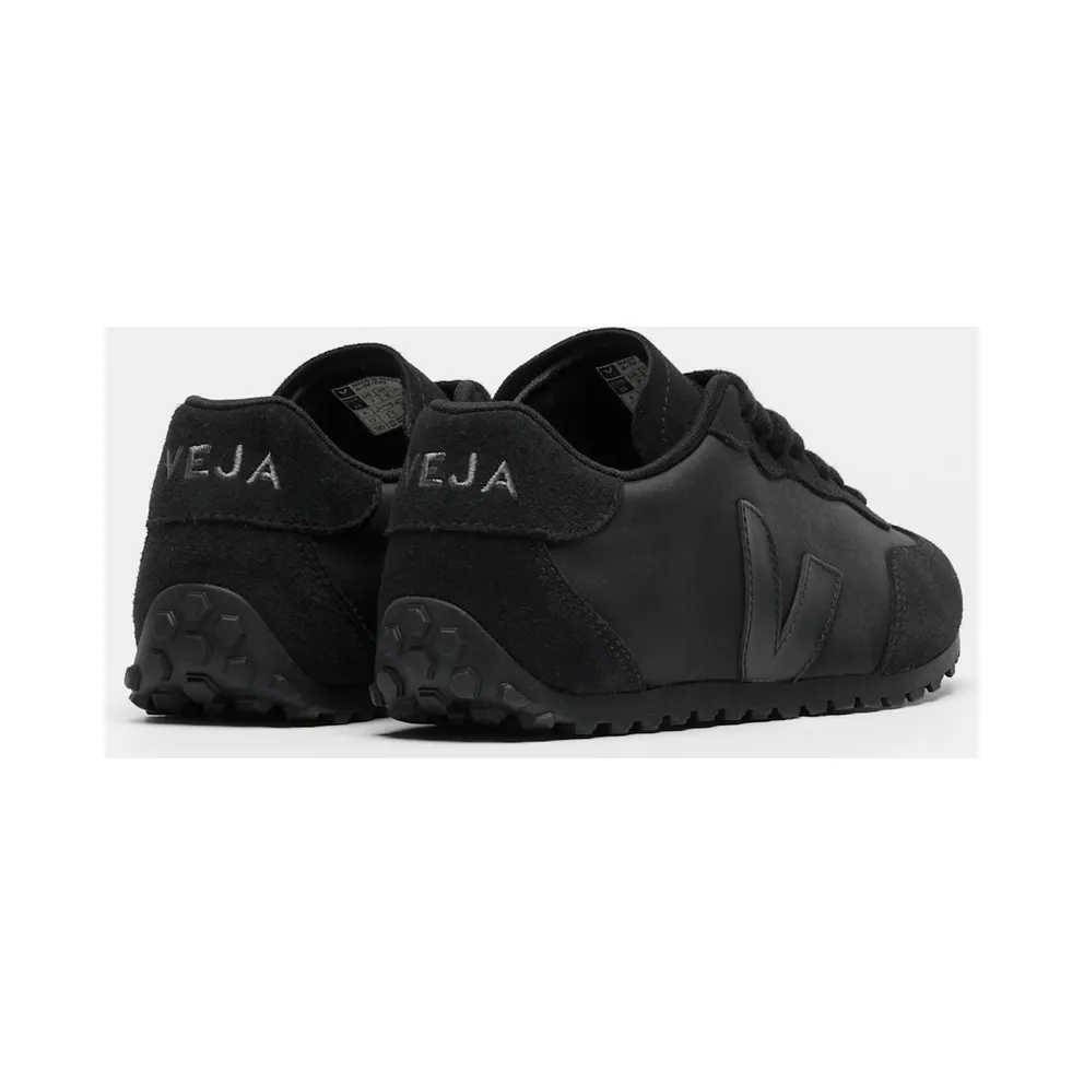 VEJA GT Nolyn Full Black – Black (AI3421684)