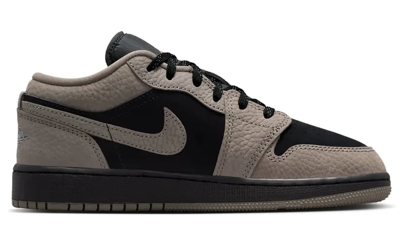 air-jordan-1 IB7111-005
