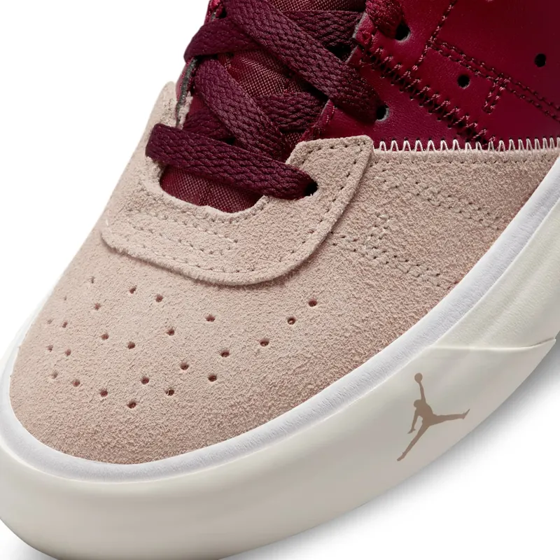 Jordan Series Older Kids’ Red (DN3205-621)