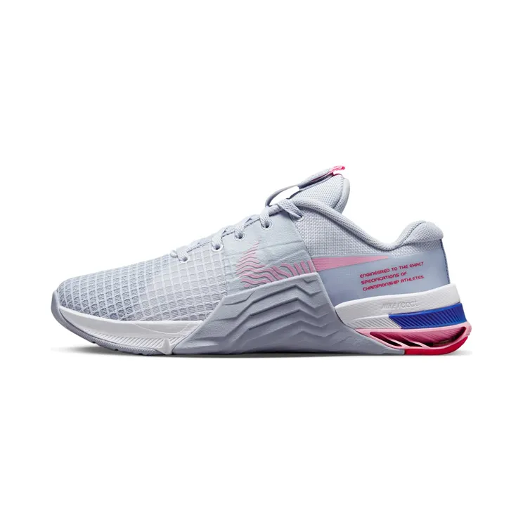 Nike Metcon 8 “Football Grey / Blue Whisper / Medium Soft Pink / White” (DO9327-005)