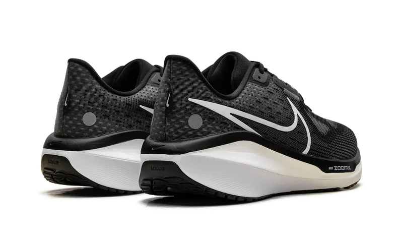 Nike Vomero 17 “Black” (FB8502-001)