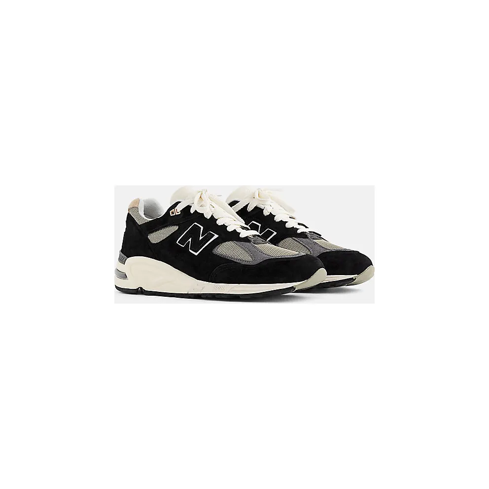 New Balance 990 v2 “Teddy Santis – Black” (M990TE2)