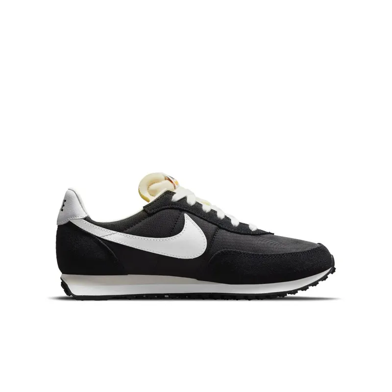 Nike Waffle Trainer 2 Older Kids’ Black (DC6477-001)