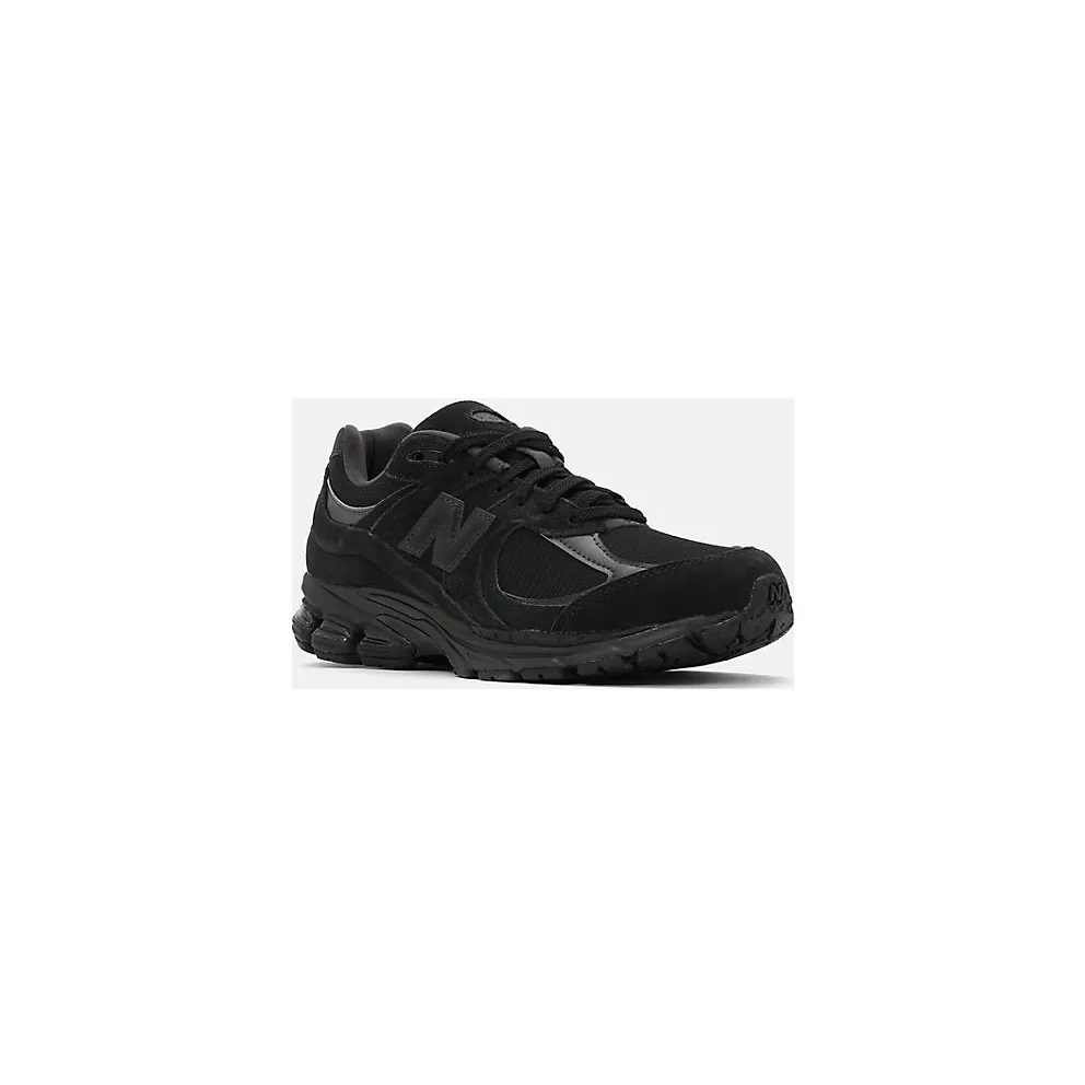 New Balance 2002R “Triple Black Suede” (U2002RBL)